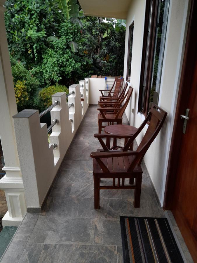 Slg Villa Хіккадува Екстер'єр фото